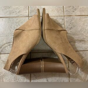 Dexflex Comfort Taupe Slingback Open Toe Heels Size 8